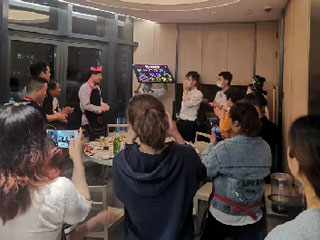 我愛奇佳、溫馨的家。